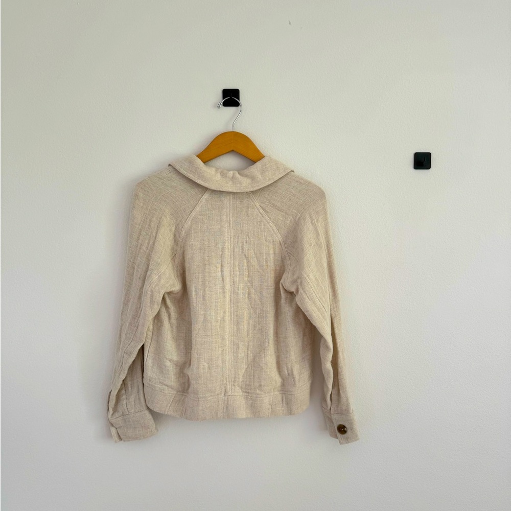 Greylin Collared Summer Jacket in Light Beige - Picture 4 of 6